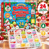 Dumpling Adventskalender mit Sortierbox vor Weihnachtsdeko